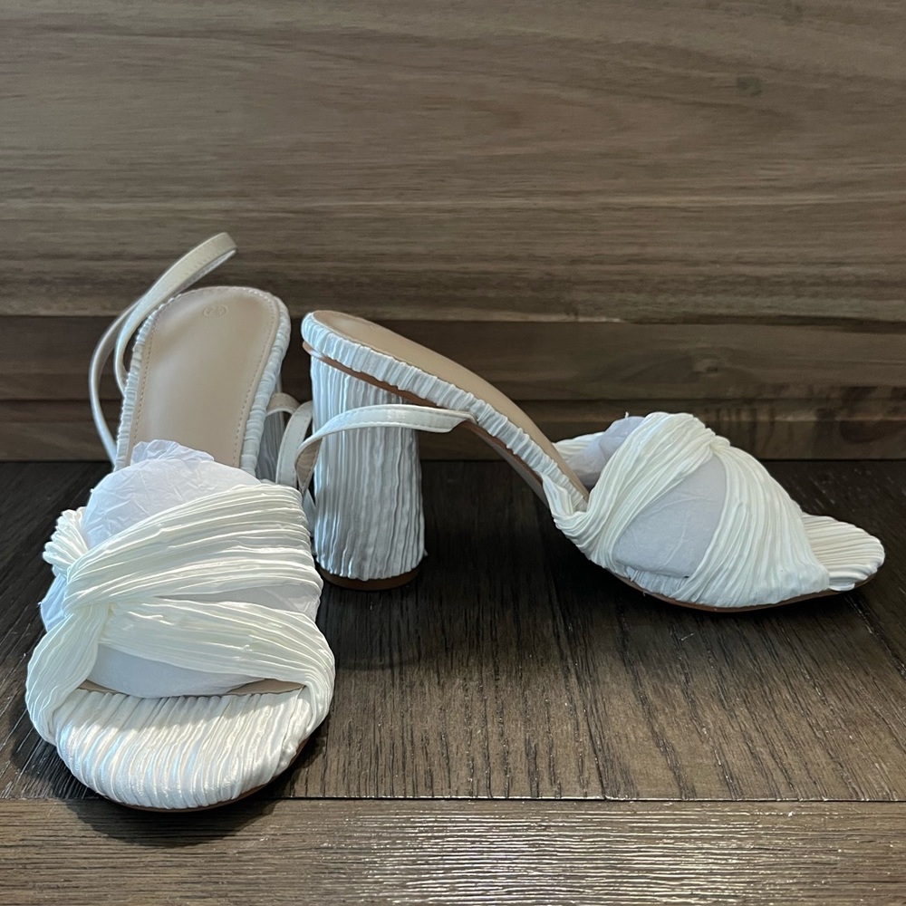Ivory chunky heel open toe. Size 7.5